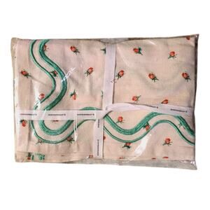 Anthropologie Madeline Napkins Red Roses Tulip Pink Set Of 2